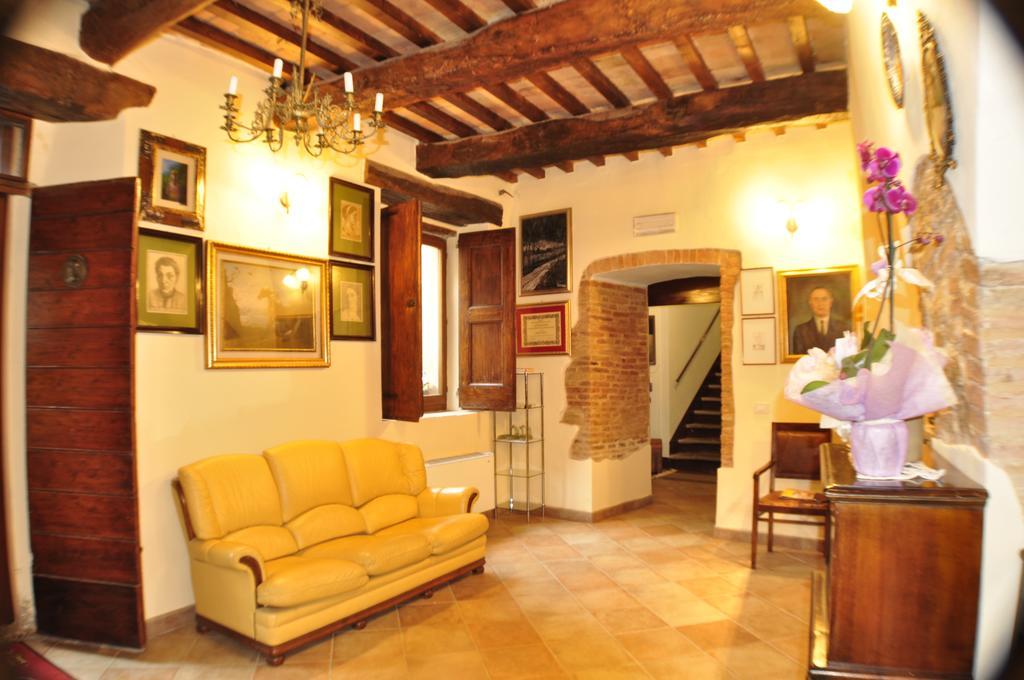 Hotel Fioriti Matelica Exterior photo